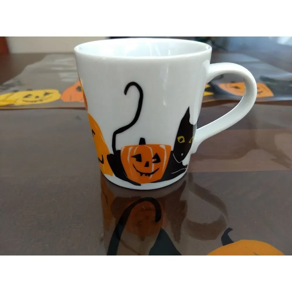 HALLOWEEN Crate & Barrel Black Cat‎ Jack-O-Lantern Coffee Mugs Matching Mats 4Pc